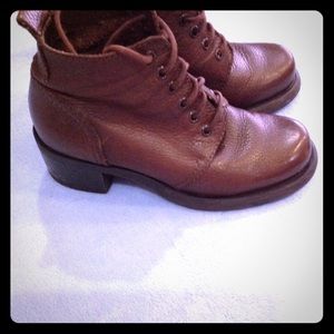 Brown lace up boot Nine West